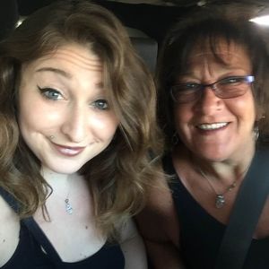 Meet your Posher, Sandy